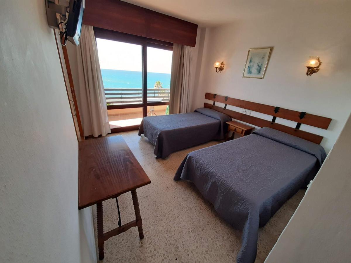 Hotel Buenavista Estepona Exterior photo A room at the hotel